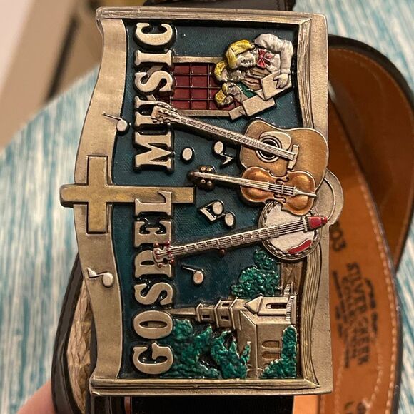 Silver Creek Collection Leather/Snake Skin Silver Buckle Belt - Picture 9 of 16